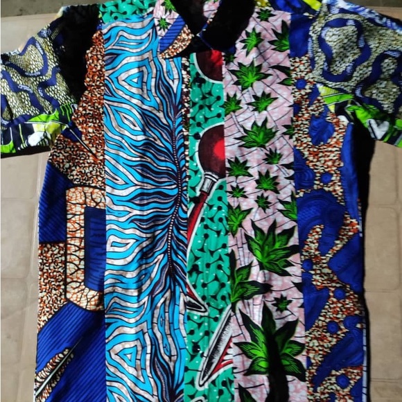 Togo West Africa designer fundraiser. Here we have a young entrepreneur, Didier. - Picture 7 of 9